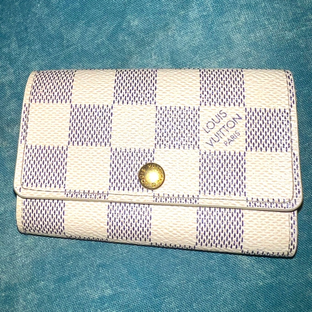 Authentic 2012 LOUIS VUITTON Damier Azur 6 Key Holder